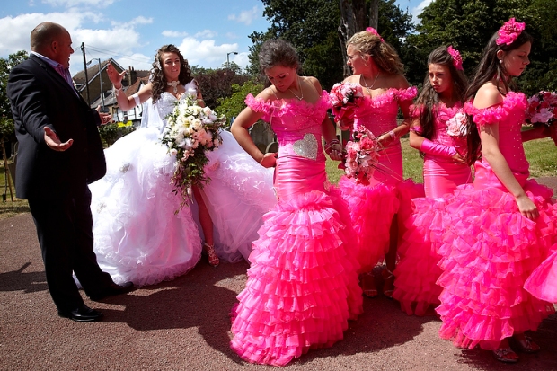 bad-bridesmaid-style-ugly-bridal-party-photos-wedding-fun-8.full